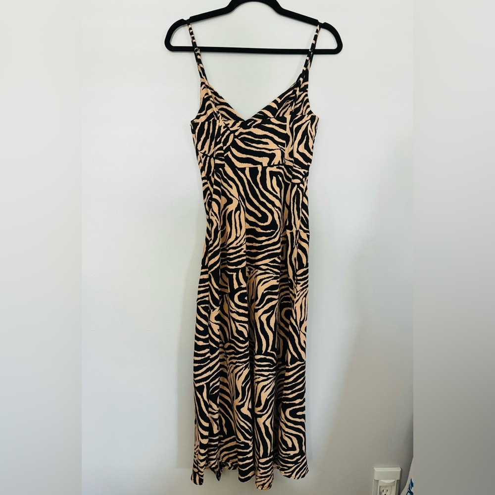 Selfie Leslie Beige and Black Zebra-Print Midi Dress - Picture 6 of 7